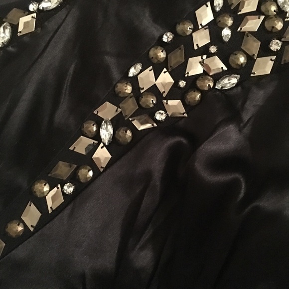 Black Bebe Top. - Picture 3 of 6